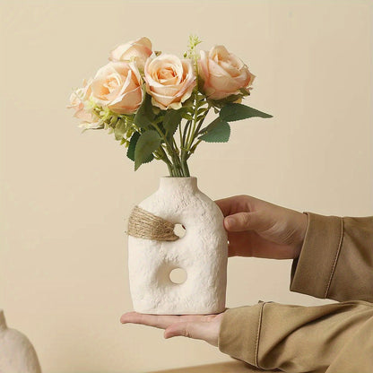 Vase en céramique au design géométrique – Élégance moderne