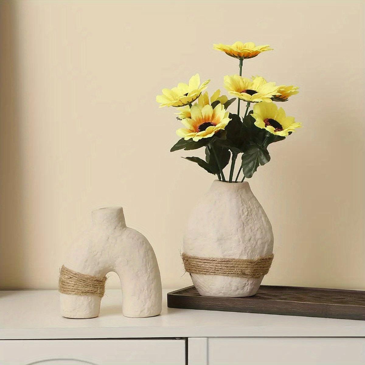 Vase en céramique au design géométrique – Élégance moderne