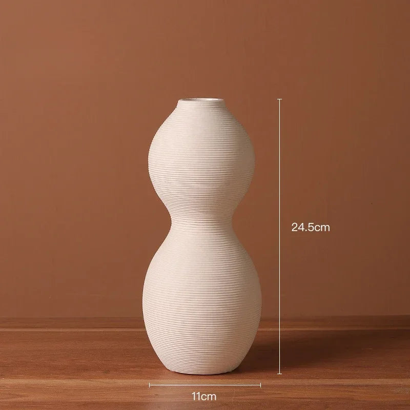 Vase Blanc en Céramique – Design Moderne et Épuré