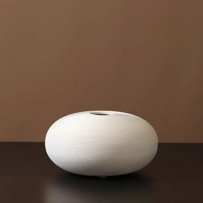 Vase Blanc en Céramique – Design Moderne et Épuré