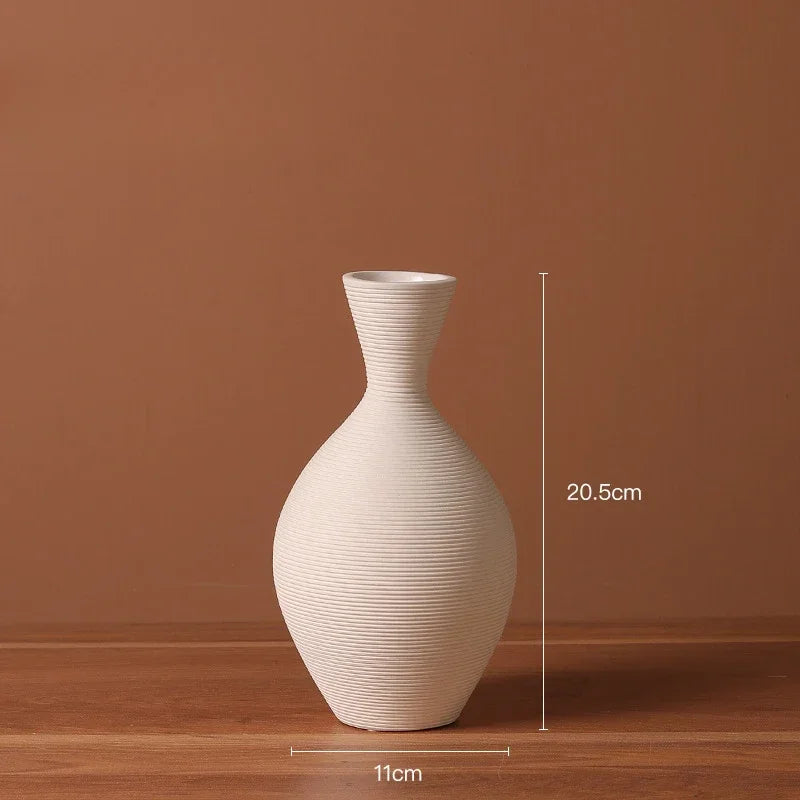 Vase Blanc en Céramique – Design Moderne et Épuré