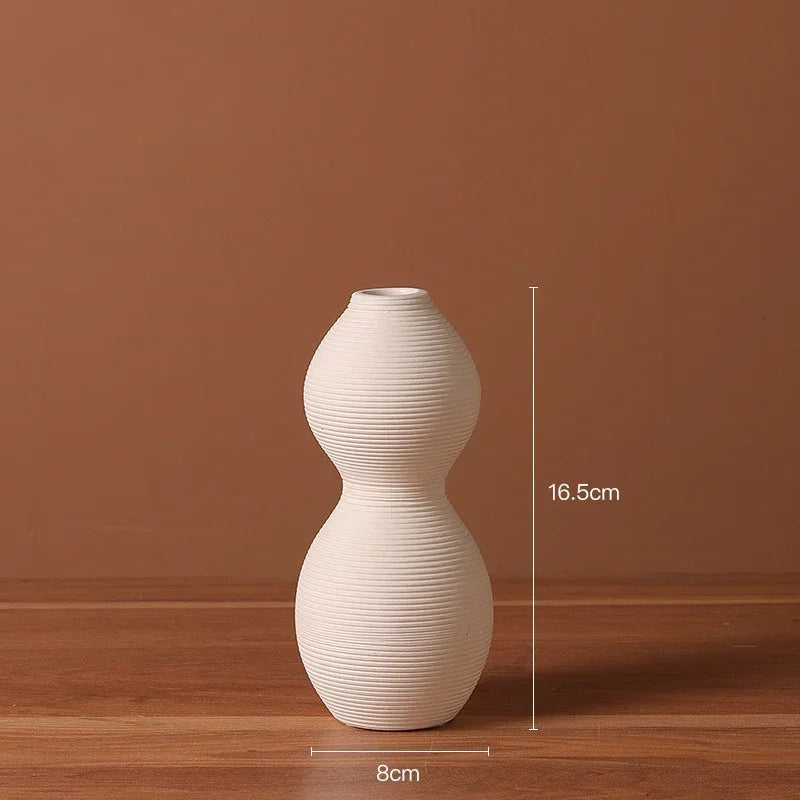 Vase Blanc en Céramique – Design Moderne et Épuré