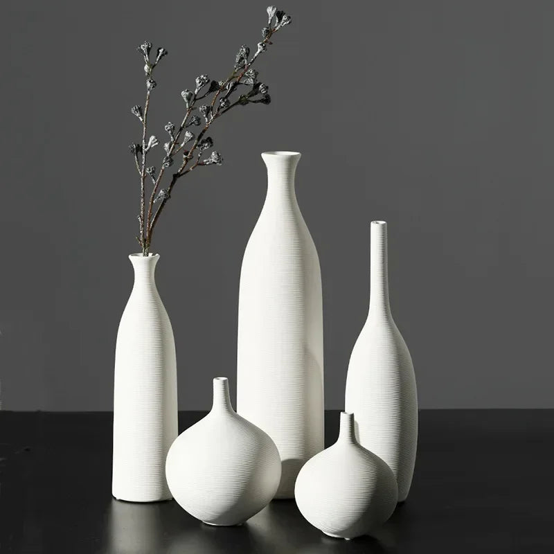 Vase Blanc en Céramique – Design Moderne et Épuré