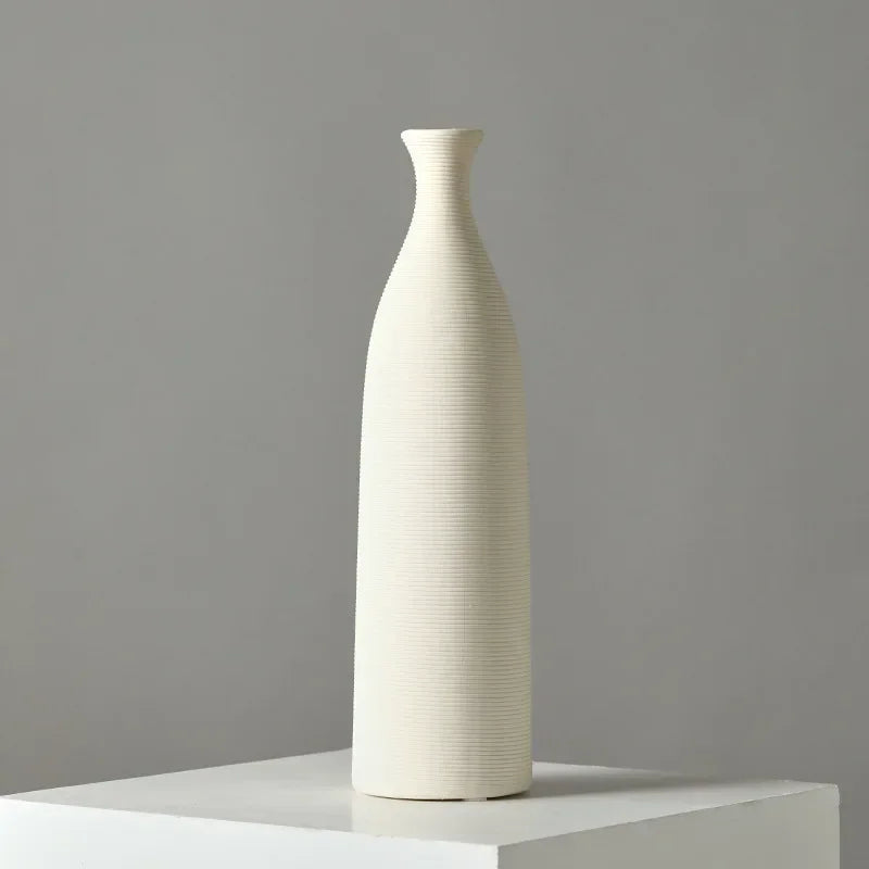 Vase Blanc en Céramique – Design Moderne et Épuré
