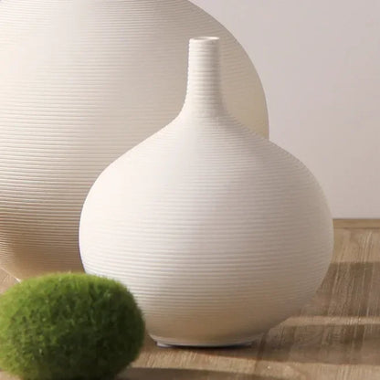 Vase Blanc en Céramique – Design Moderne et Épuré