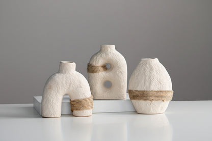 Vase en céramique au design géométrique – Élégance moderne